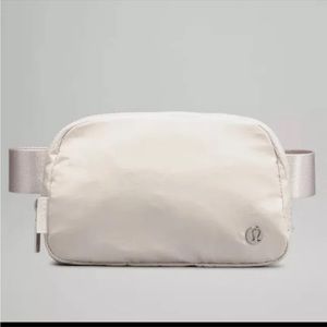 NWT Lululemon Everywhere Belt Bag White Opal be